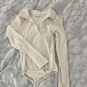 NWOT Abercrombie & Fitch long sleeve